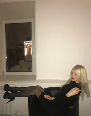 Mona