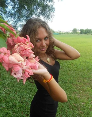 Moni